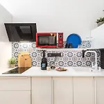 Charming Downtown Apartment